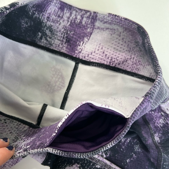 Alo Yoga Goddess Ribbed Legging in Purple and Black - Picture 5 of 9